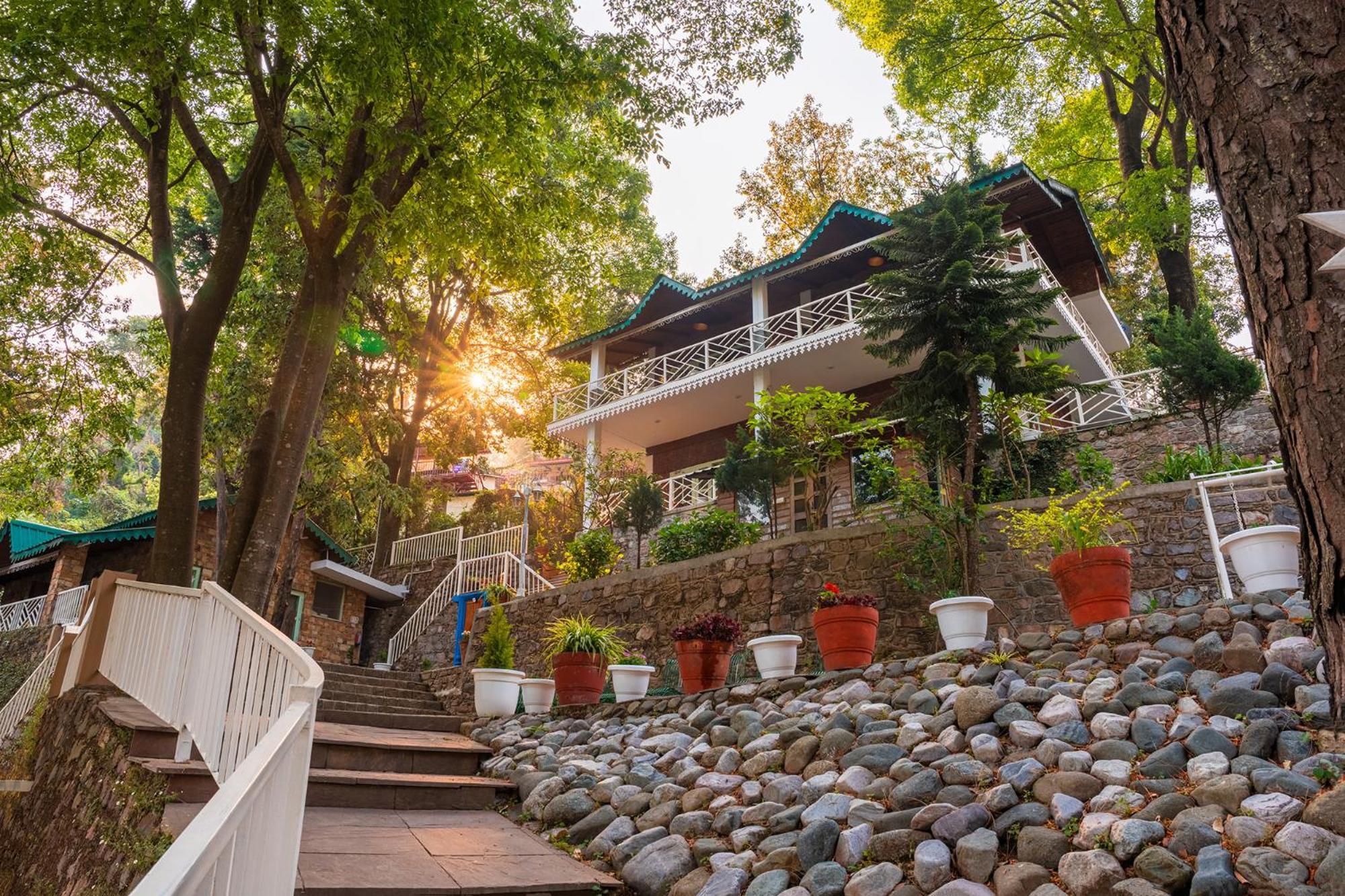 Malusara Retreat By The Lake Bhīm Tāl Zewnętrze zdjęcie